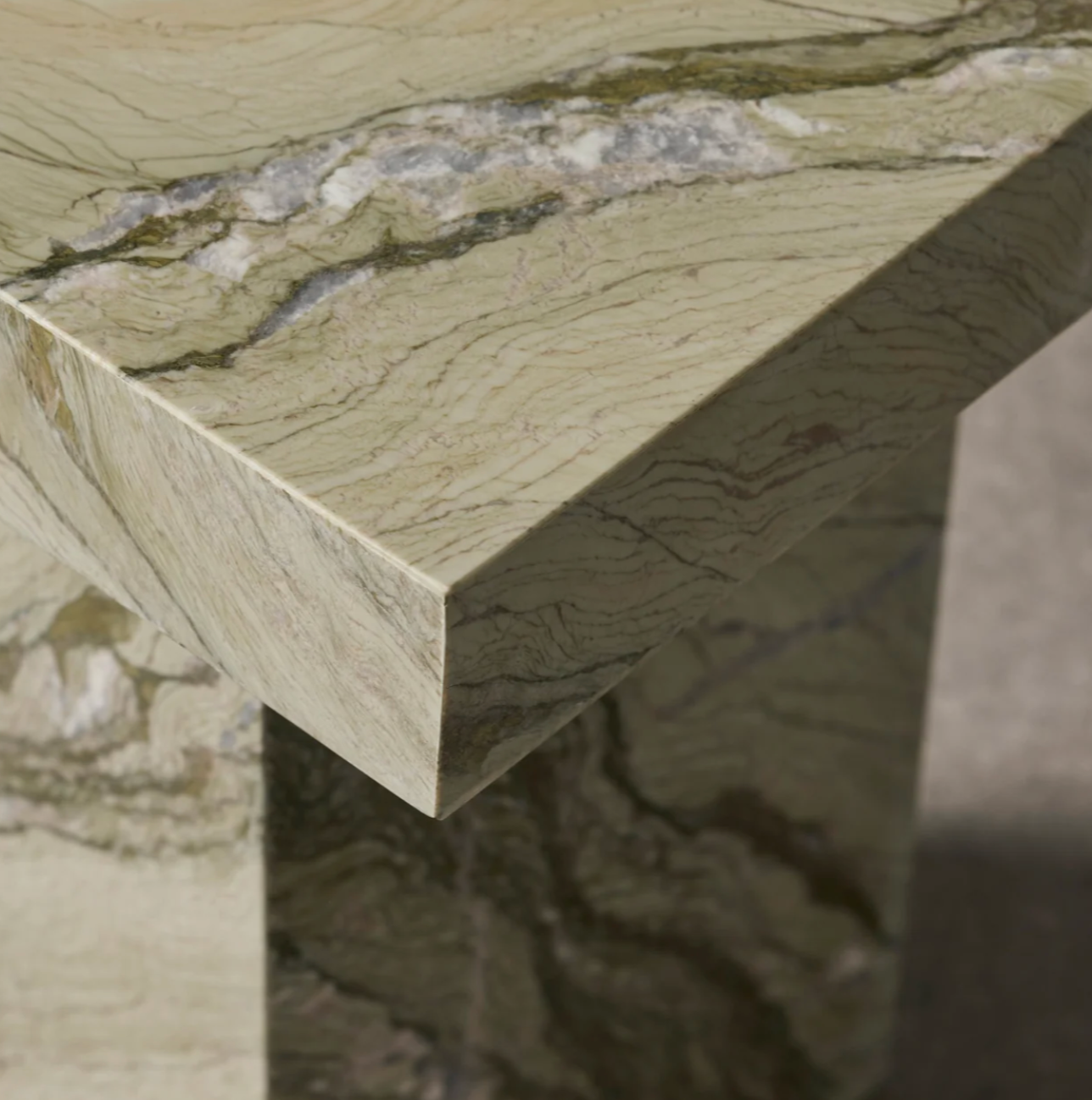 The KATNI Side Table