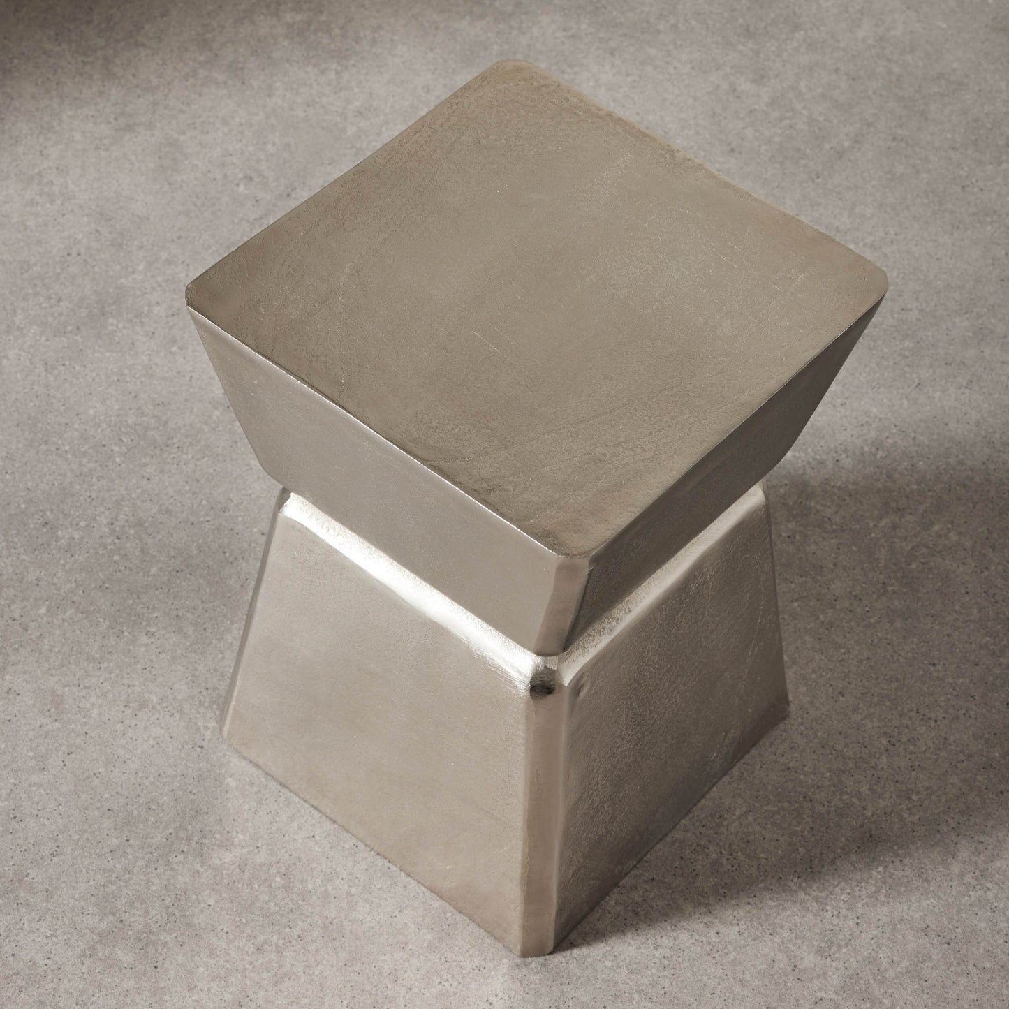 The Zoroh Side Table